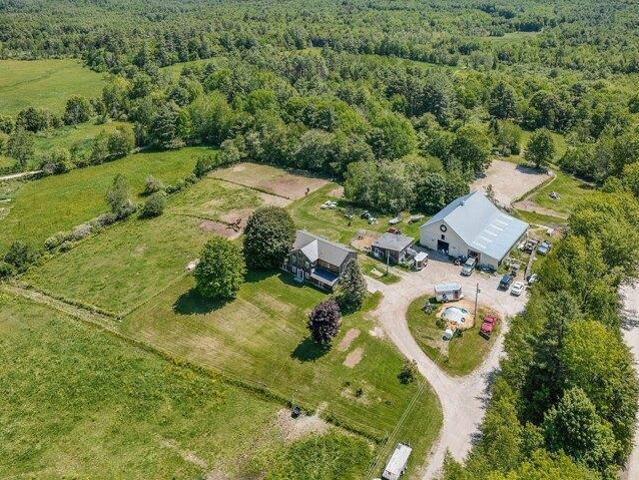 3 bedroom, Bowdoin ME 04287 104850898