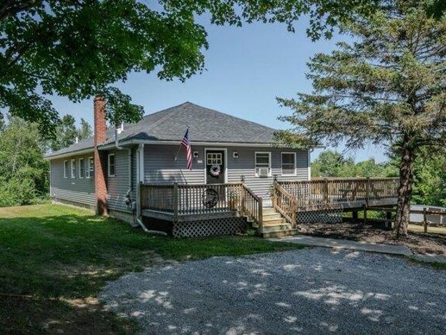 3 bedroom, Bowdoin ME 04287 105611365