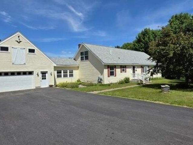 3 bedroom, Bowdoin ME 04287 105796363