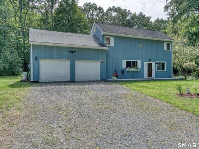 3 bedroom, Bolton CT 06043 105558312