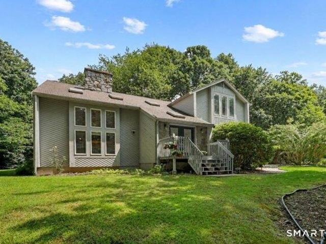 3 bedroom, Bolton CT 06043 105574457
