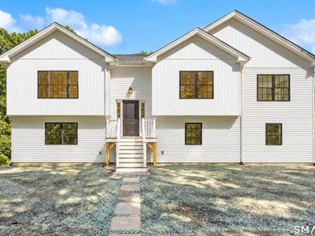 3 bedroom, Bolton CT 06043 105652285