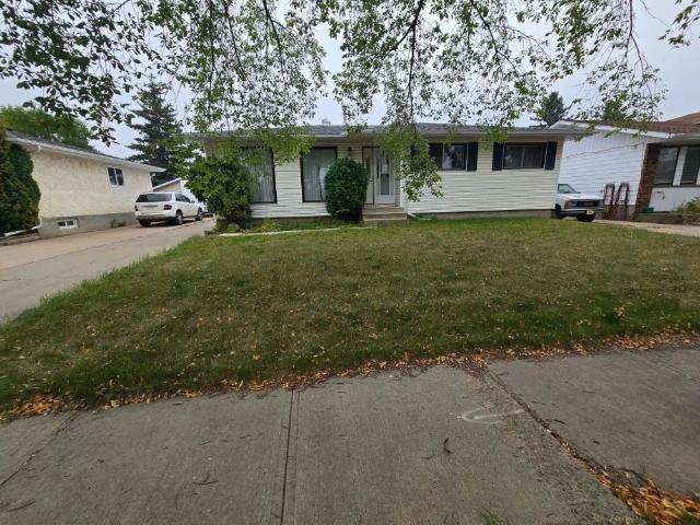 3 Bedroom + Bonus room, 2.5 Bathroom Home for Rent — 3 Bedrooms+ Den House