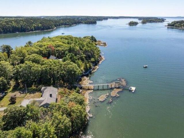 3 bedroom, Boothbay ME 04537 105575775