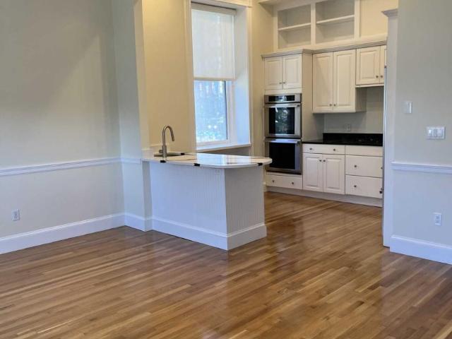3 bedroom, Boston MA 02115 LS98395740