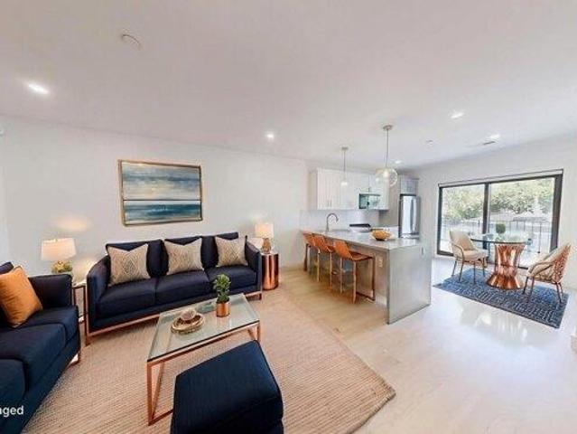 3 bedroom, Boston MA 02124 105558644