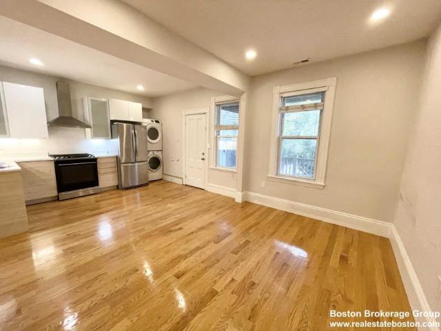 3 bedroom, Boston MA 02125 LS98395877