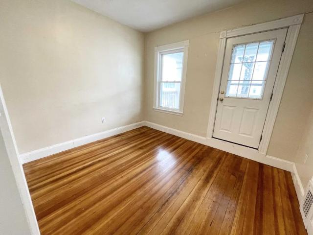 3 bedroom, Boston MA 02125 LS98397411