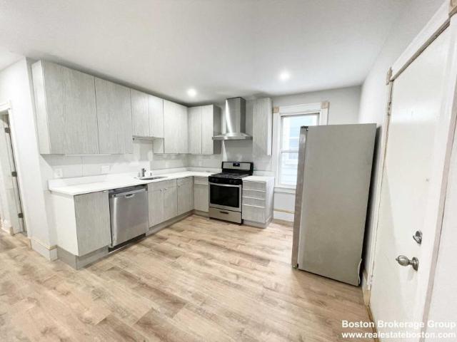 3 bedroom, Boston MA 02125 98395986