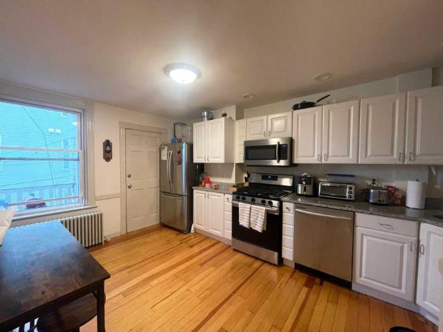3 bedroom, Boston MA 02127 LS98395970