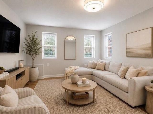 3 bedroom, Boston MA 02127 105365471