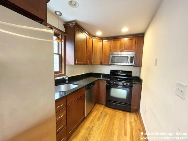3 bedroom, Boston MA 02127 98395629