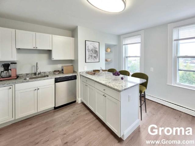 3 bedroom, Boston MA 02128 LS98395933