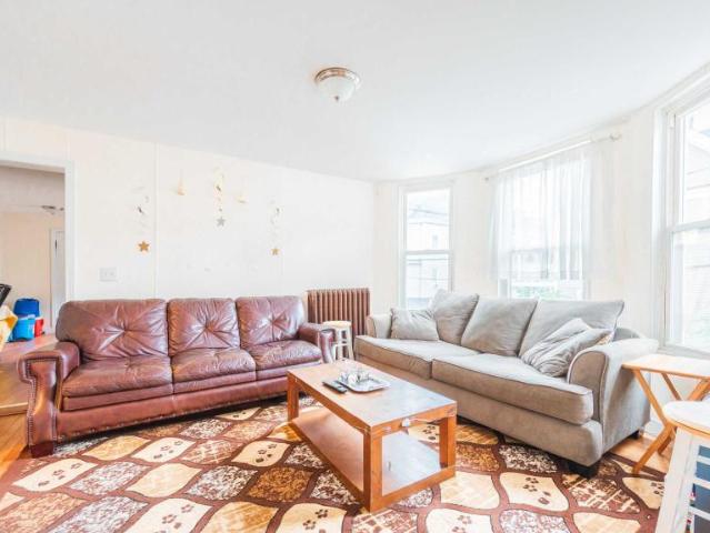 3 bedroom, Boston MA 02128 LS98395112