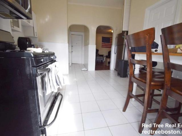 3 bedroom, Boston MA 02128 98395144