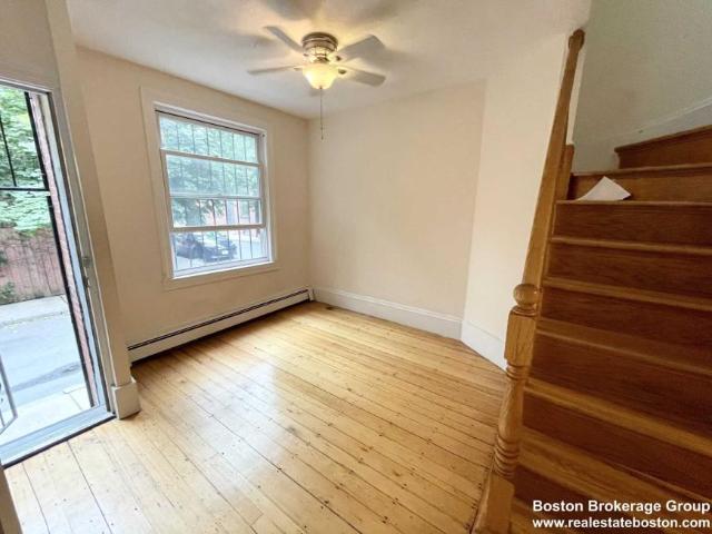 3 bedroom, Boston MA 02120 LS98395635