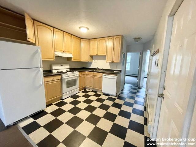 3 bedroom, Boston MA 02120 LS98395389