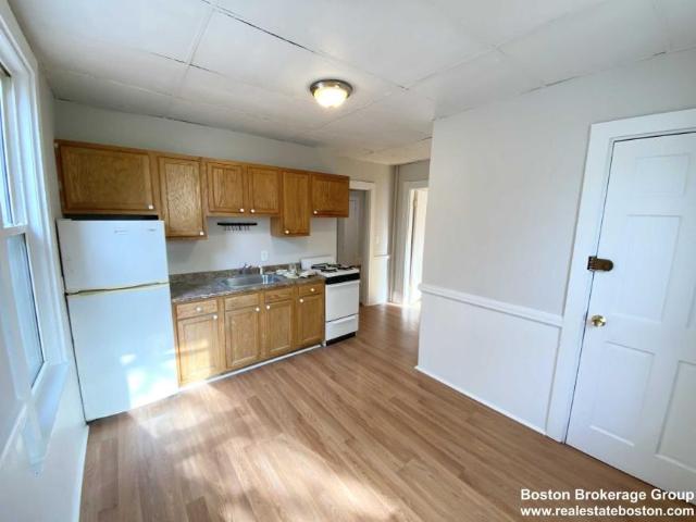 3 bedroom, Boston MA 02120 98395821