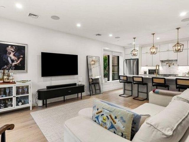 3 bedroom, Boston MA 02121 105443309