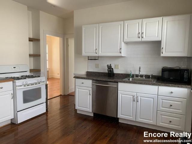 3 bedroom, Boston MA 02122 100317753