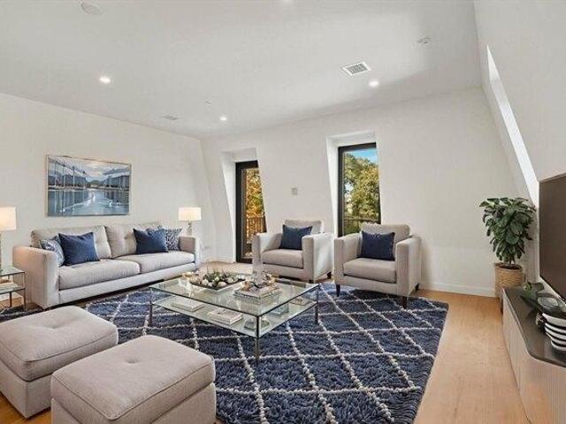 3 bedroom, Boston MA 02122 104513384