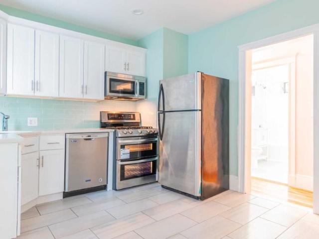 3 bedroom, Boston MA 02135 LS98396420