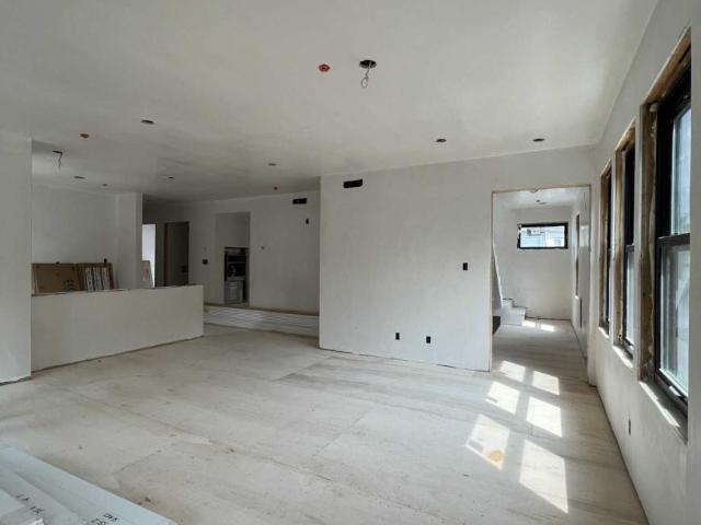 3 bedroom, Boston MA 02135 LS98396119