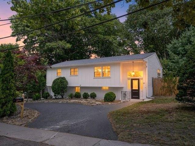 3 bedroom, Boston MA 02136 105549664