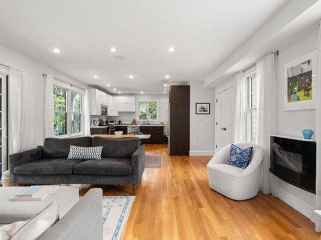 3 bedroom, Boston MA 02130 105559118