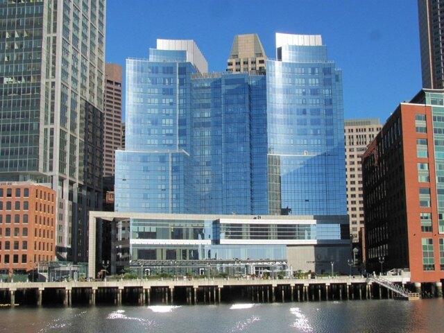 3 bedroom, Boston MA 02210 105419276