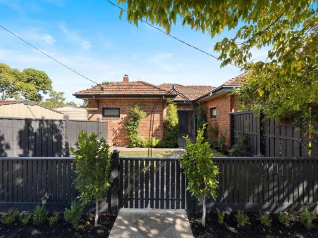 3 Bedroom House Balwyn North VIC 102763387