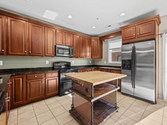 3 bedroom, Baltimore MD 21230 105085683