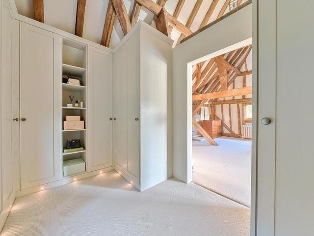 3 bedroom barn to rent