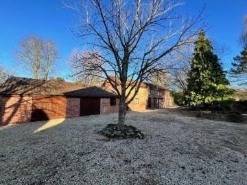 3 bedroom barn to rent