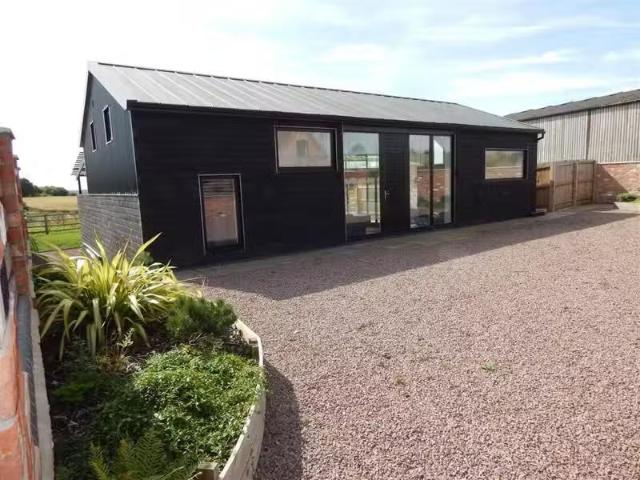 3 bedroom barn conversion for rent in Stoney Lane, Alvechurch.