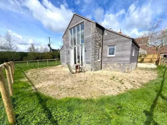 3 bedroom barn conversion for rent in Southwood, Evercreech,.