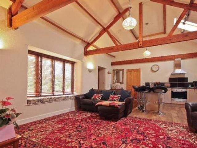 3 Bedroom Barn Conversion For Sale In Aylsham Road, Felminghom
