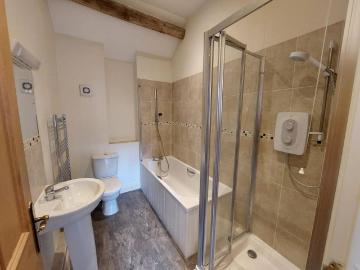 House for rent in Burhill