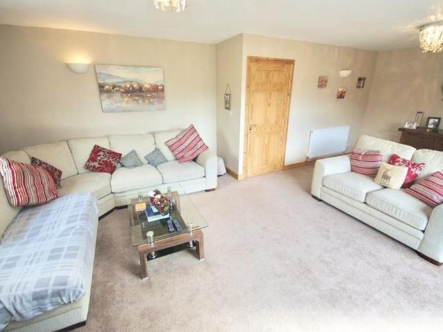3 bedroom barn conversion to rent