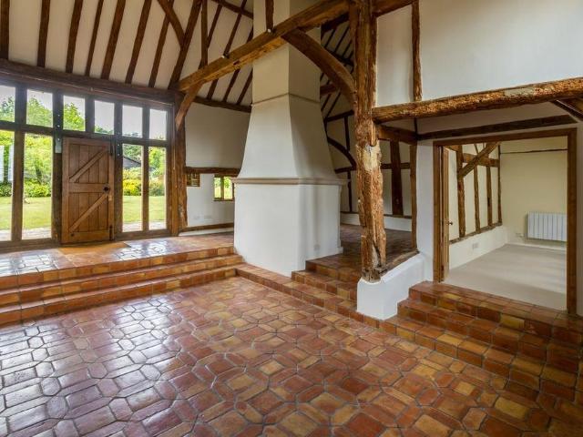 3 bedroom barn conversion to rent