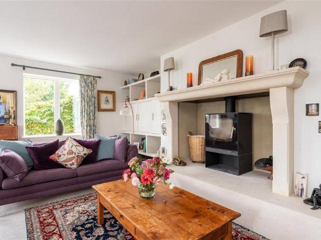 3 bedroom barn conversion to rent