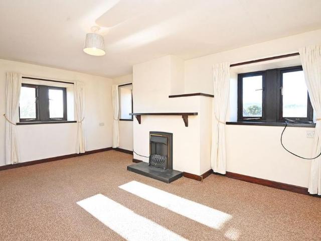 3 bedroom barn conversion to rent