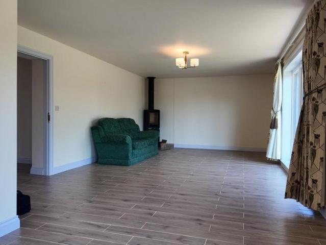 3 bedroom barn conversion to rent