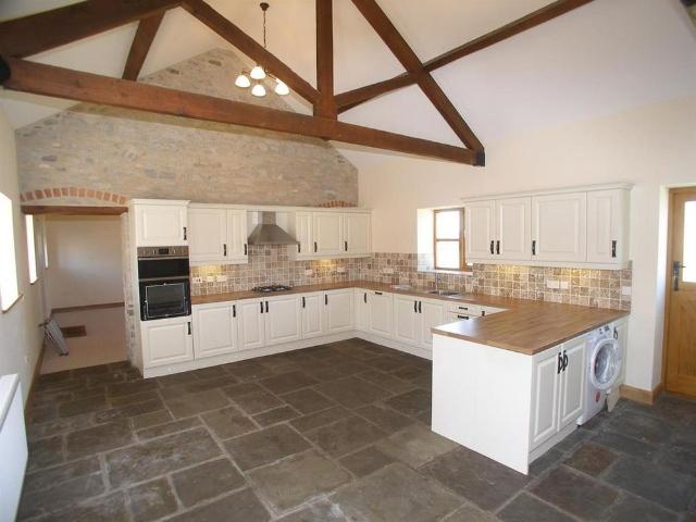 3 bedroom barn conversion to rent