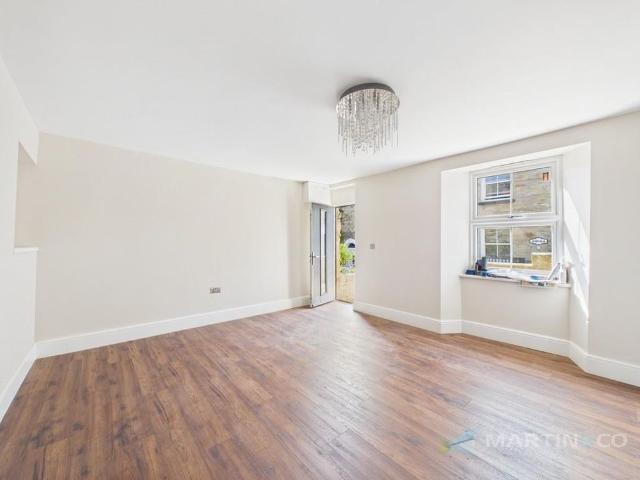 3 bedroom barn conversion to rent