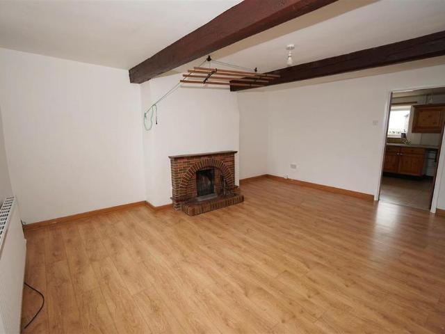3 bedroom barn conversion to rent