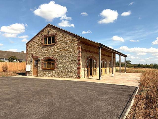 3 Bedroom Barn Conversion To Rent In Church Road, Pytchley, Kettering, NN14