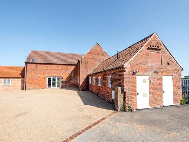3 Bedroom Barn Conversion To Rent In Nottingham Road, Ab Kettleby, Melton Mowbray, LE14