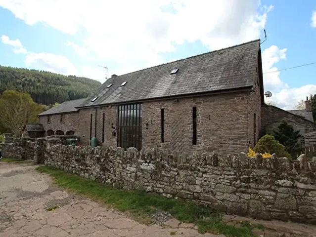 3 Bedroom Barn Conversion To Rent In Talybont On Usk, Brecon, LD3