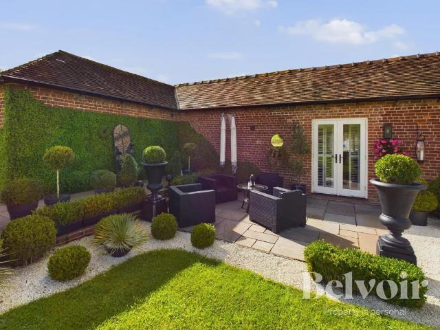 3 bedroom barn for sale